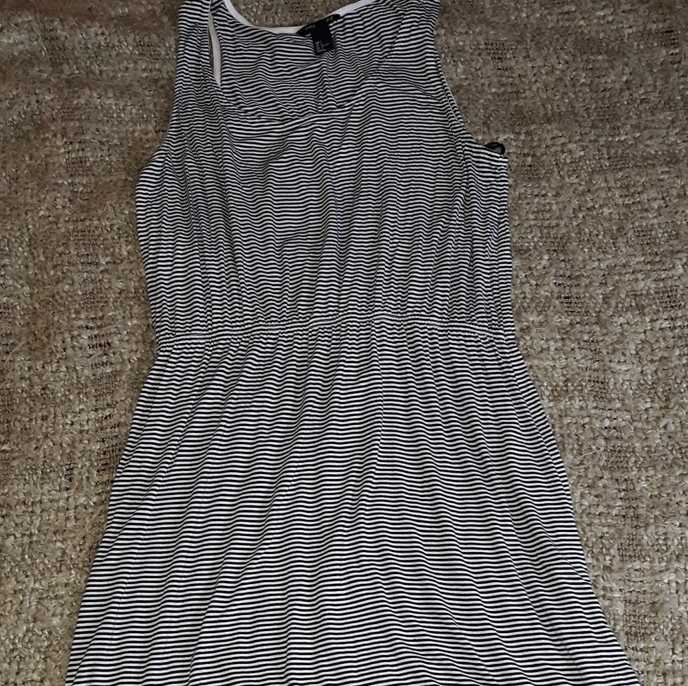H&M dress L